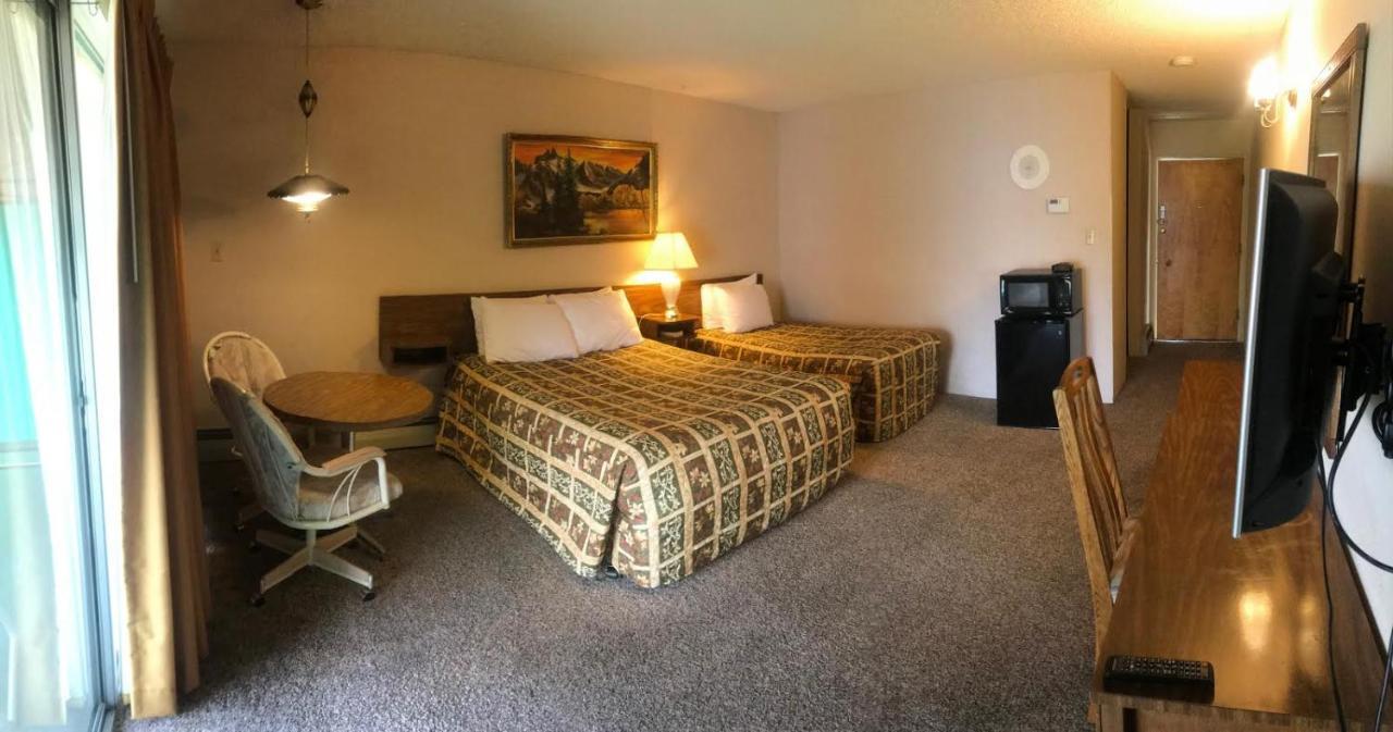 Boulder Lodge ジューンレイク エクステリア 写真