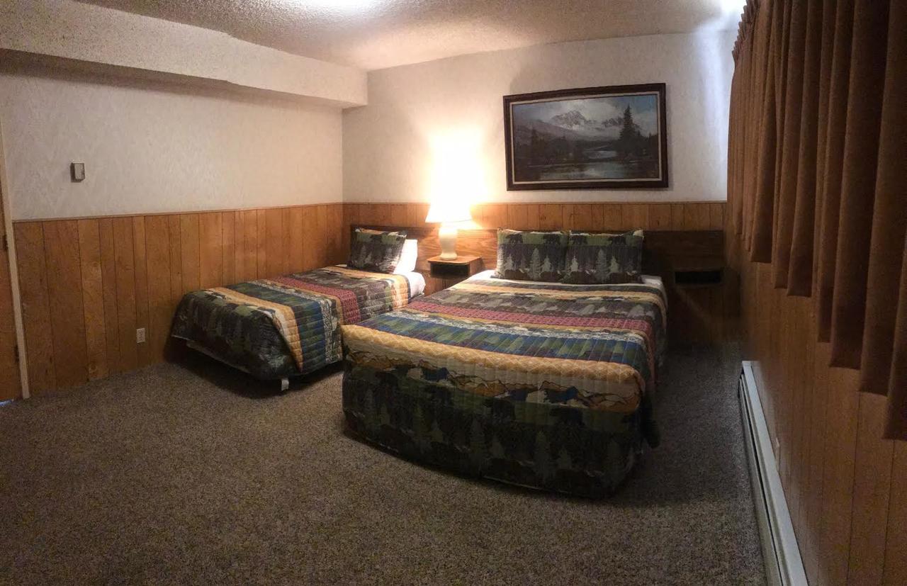 Boulder Lodge ジューンレイク エクステリア 写真